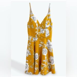 CRYSTAL DOLL floral yellow & White Sundress juniors size 3 Tropical Floral Print